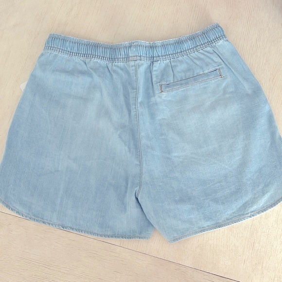 NWT Roots Chambray Mckenna Short - Picture 2 of 3